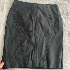 Banana Republic faux leather black pencil skirt size 4P